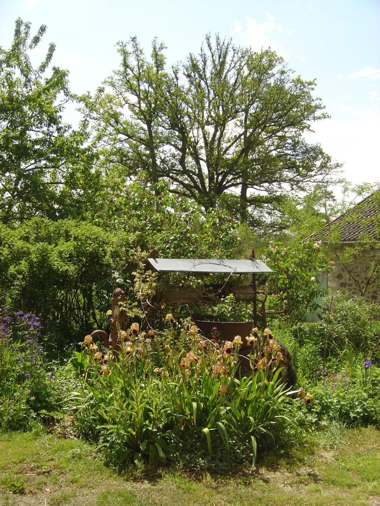 Les Trois Chenes Bed & Breakfast Videix